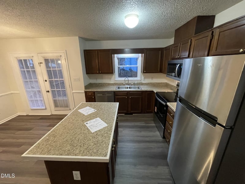 537 Highsmith Ct, Knightdale, NC 27545