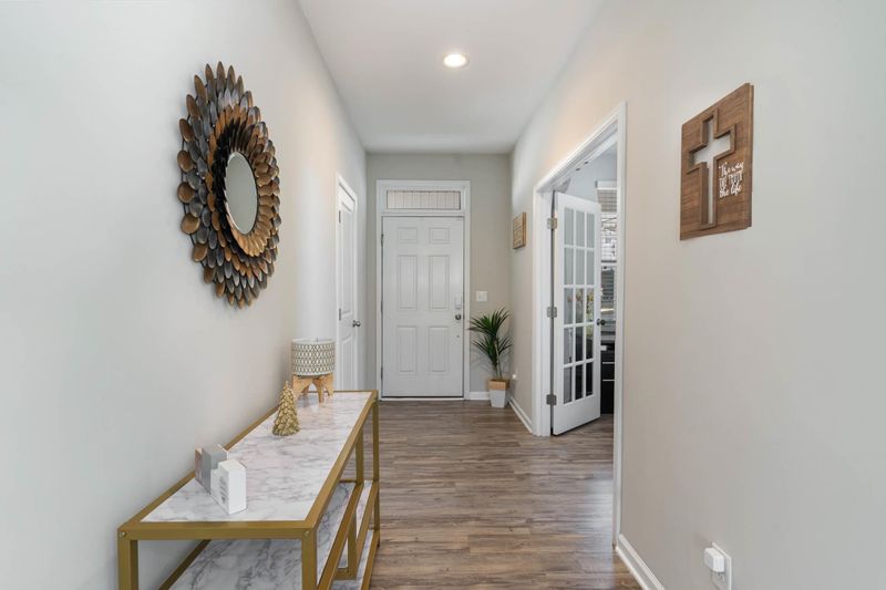 537 Holden Forest Dr, Youngsville, NC 27596
