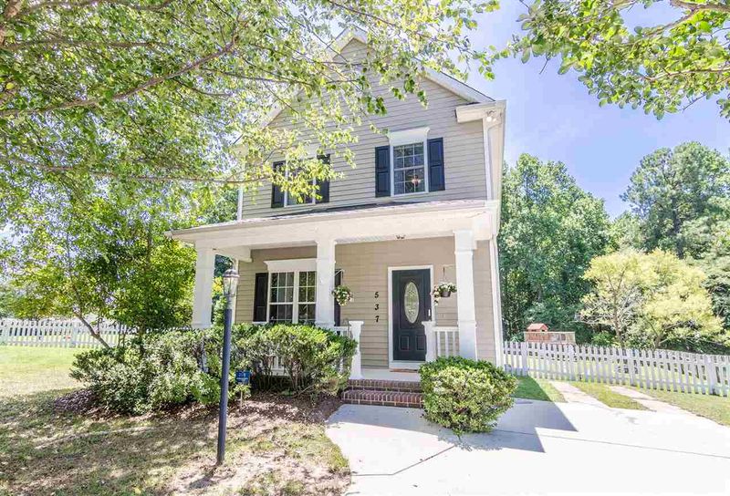 537 E Maple Ave, Holly Springs, NC 27540