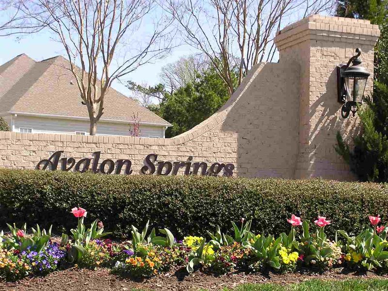 537 Minerva Dale Dr, Fuquay Varina, NC 27526