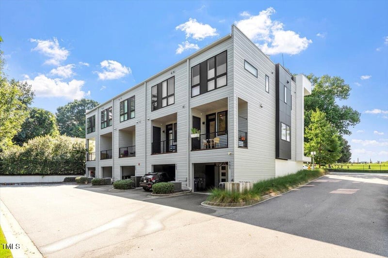 537 New Bern Ave #101, Raleigh, NC 27601