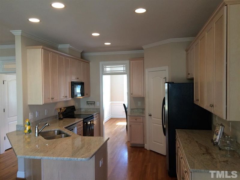 537 Pace St, Raleigh, NC 27604