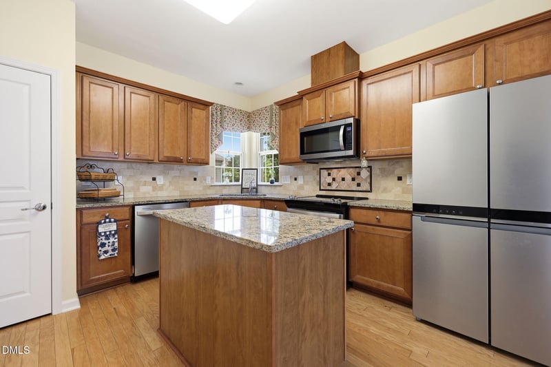 537 Tomkins Loop, Cary, NC 27519