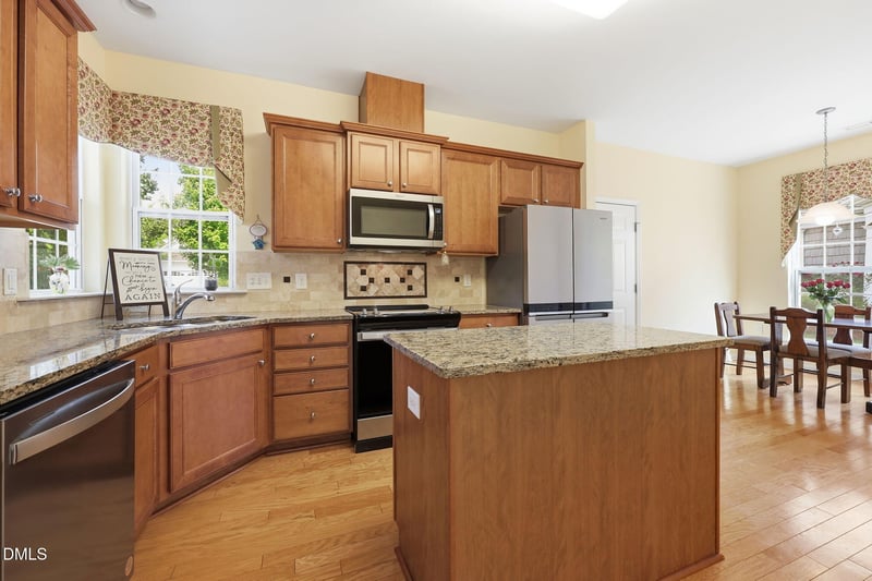 537 Tomkins Loop, Cary, NC 27519