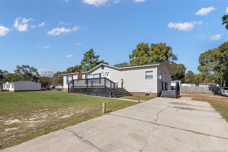 538 Participle Ct, Hope Mills, NC 28348