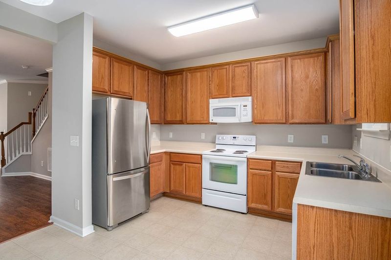 539 Elm Ave, Wake Forest, NC 27587