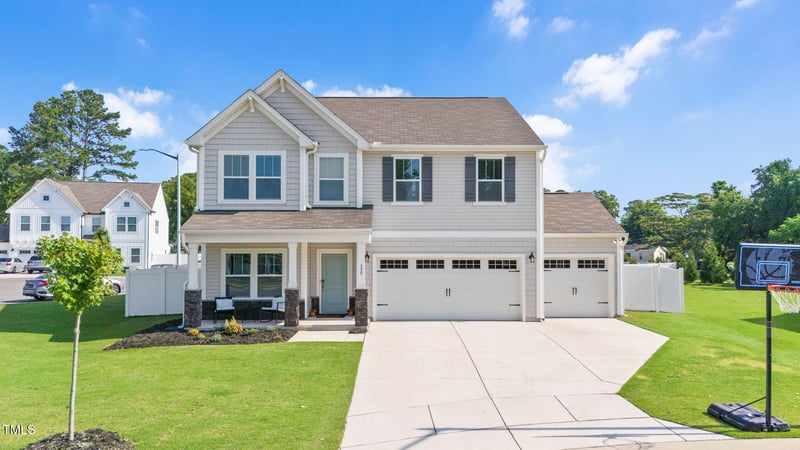 539 Lincoln St, Benson, NC 27504