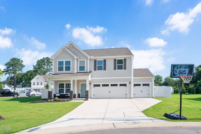 539 Lincoln St, Benson, NC 27504
