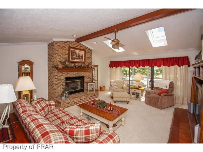 539 Perth Dr, Sanford, NC 27332
