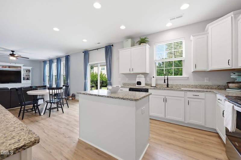 539 River Dell Townes Ave, Clayton, NC 27527