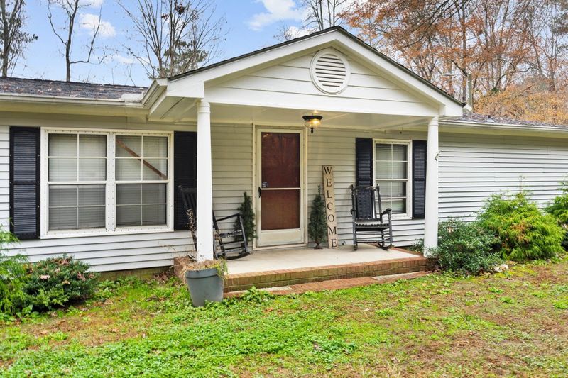 54 Bourbon St, Fuquay Varina, NC 27526