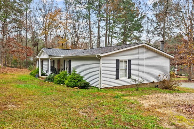 54 Bourbon St, Fuquay Varina, NC 27526