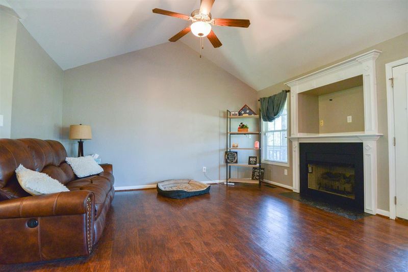 54 Buckhaven Dr, Willow Springs, NC 27592