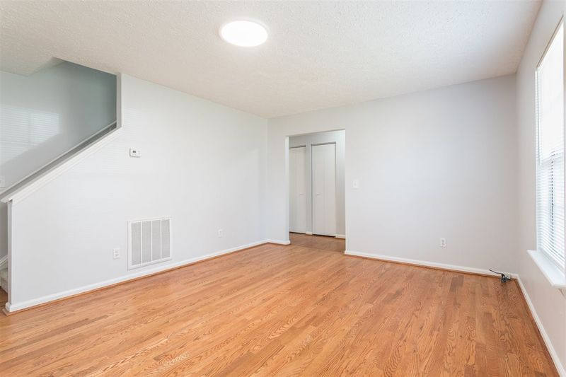 54 S Engels Cir, Durham, NC 27703