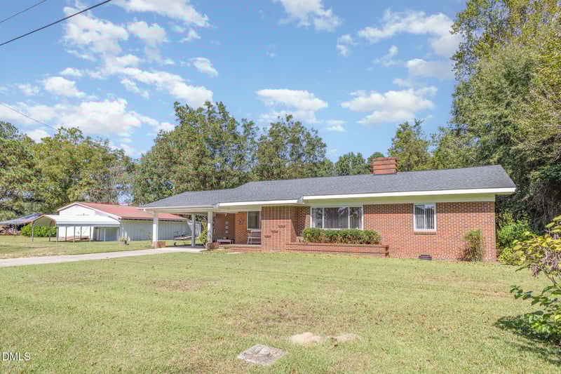 54 Holland Dr, Smithfield, NC 27577