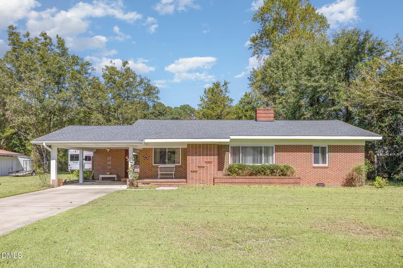 54 Holland Dr, Smithfield, NC 27577