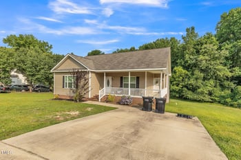 54 Lockwood Dr, Clayton, NC 27527