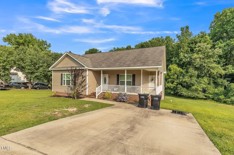 54 Lockwood Dr, Clayton, NC 27527