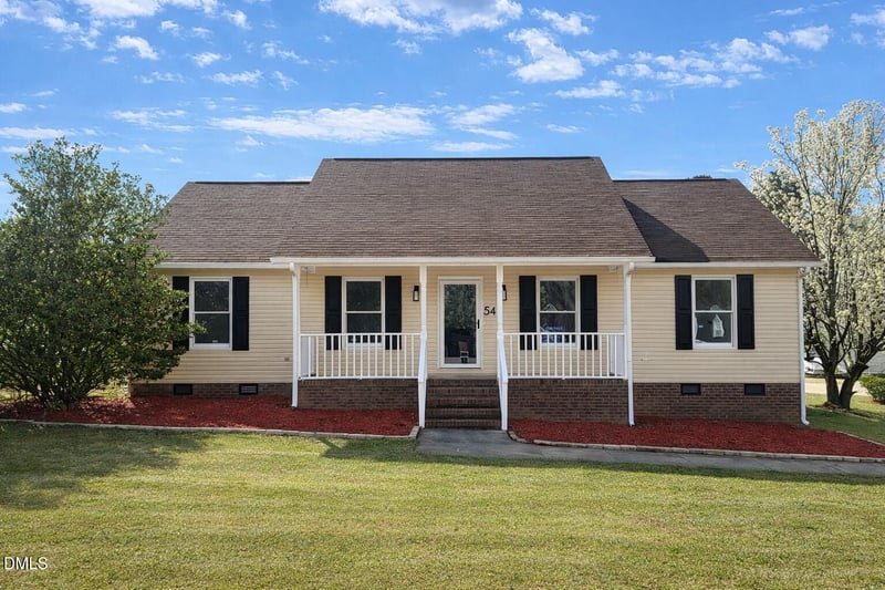 54 Lynn Ln, Selma, NC 27576