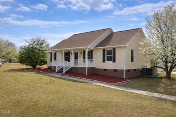54 Lynn Ln, Selma, NC 27576