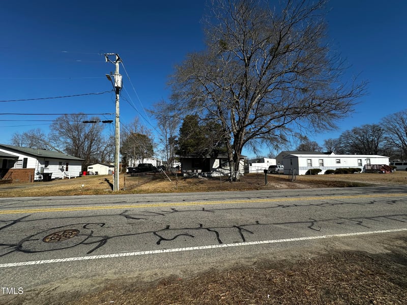 54 Mciver St, Angier, NC 27501