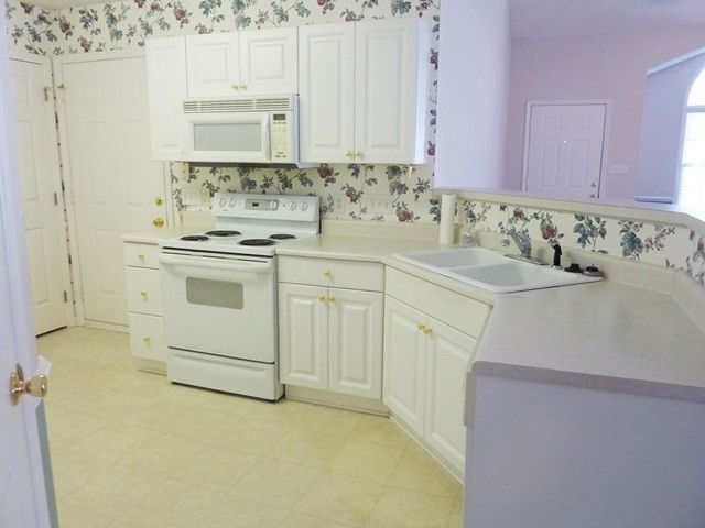 54 W Myrtle Dr #B, Angier, NC 27501