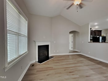54 Rocky Creek Ln, Benson, NC 27504