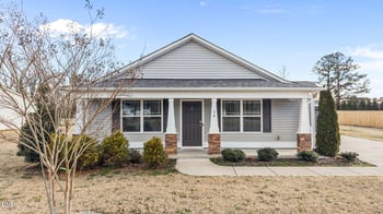 54 Sandcastle Ln, Four Oaks, NC 27524