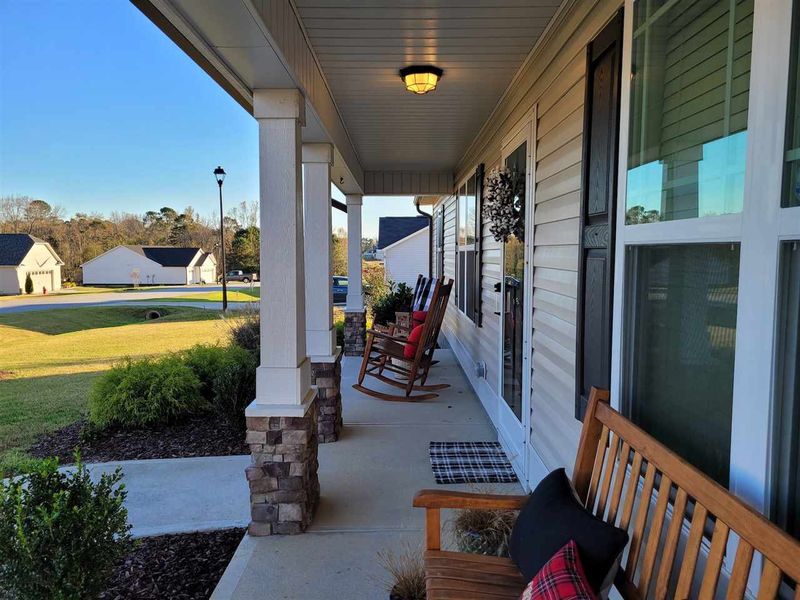 54 Sherrill Farm Dr, Benson, NC 27504