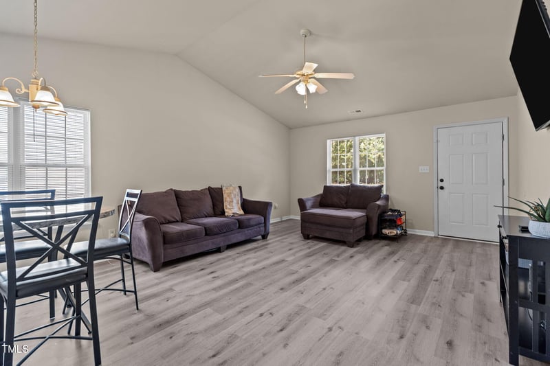 54 Sussex Dr, Smithfield, NC 27577