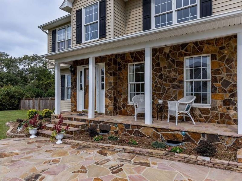 54 Windsor Dr, Angier, NC 27501