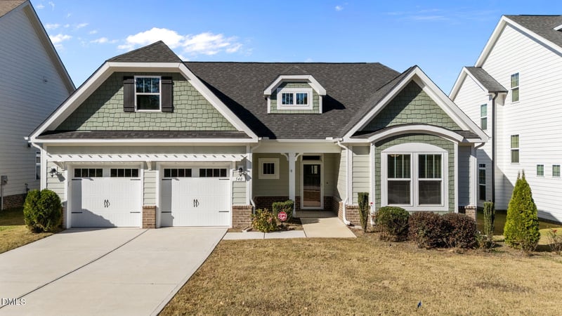 540 Barrington Hall Dr, Rolesville, NC 27571
