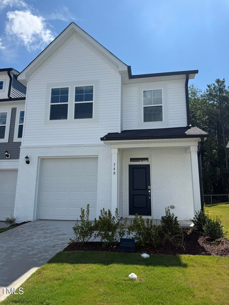 540 Barrington Row Ave, Zebulon, NC 27597
