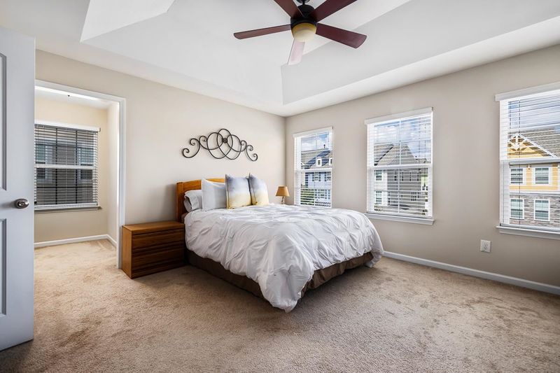 540 Grand Central Station, Apex, NC 27502