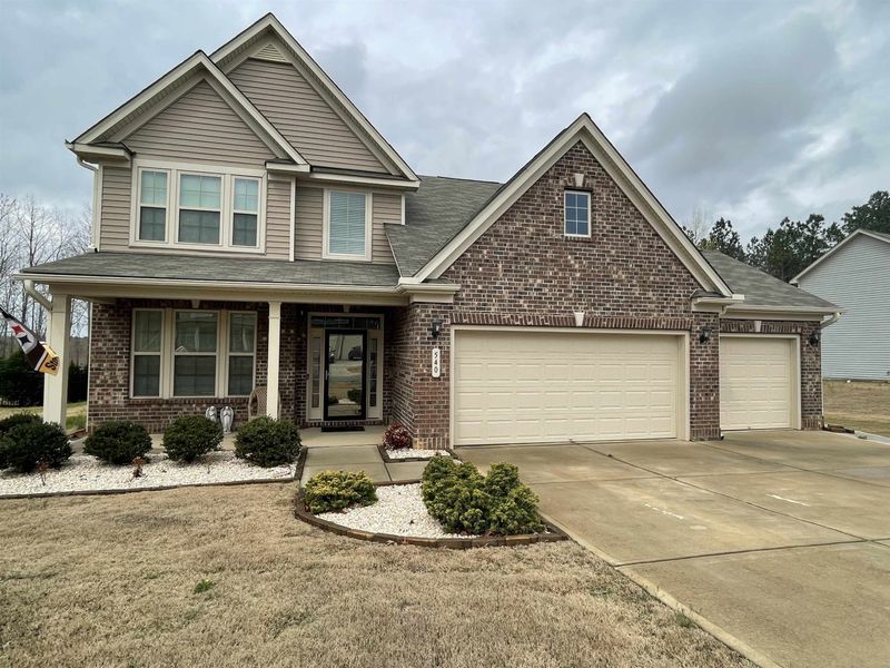 540 Long View Dr, Youngsville, NC 27596