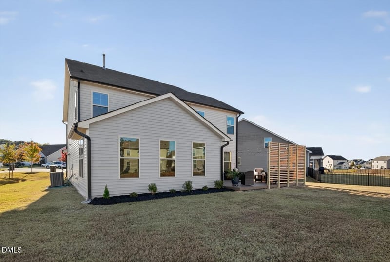 540 Oak Holly Ln, Zebulon, NC 27597