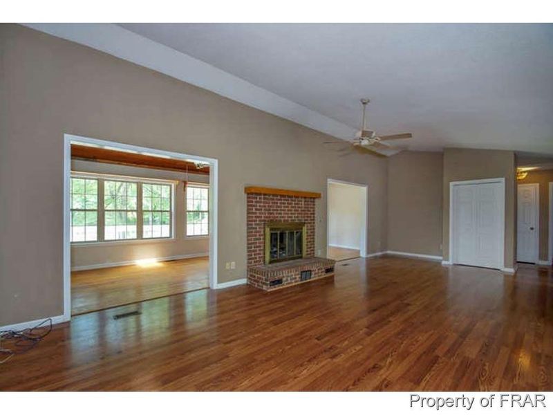 540 Perth Dr, Sanford, NC 27332