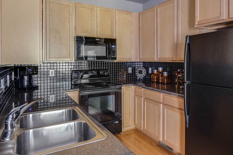 5400 Goldenglow Way, Raleigh, NC 27606