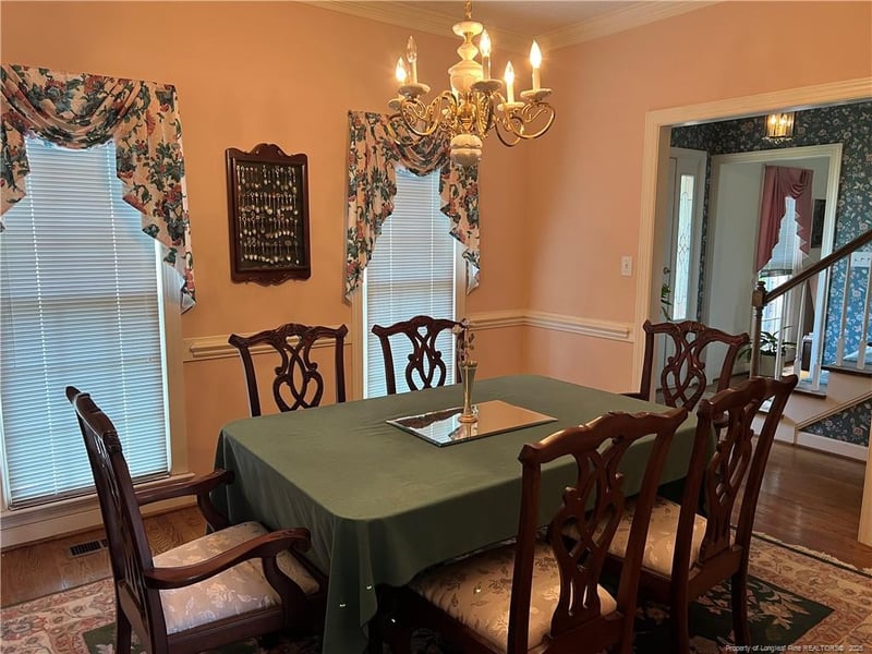 5400 Labrador Dr, Hope Mills, NC 28348