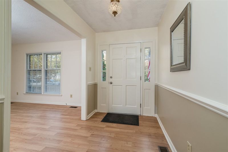 5400 Old Forge Cir, Raleigh, NC 27609