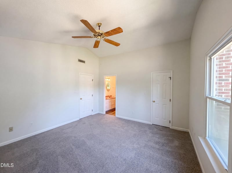 5401 Bentgrass Dr, Raleigh, NC 27610