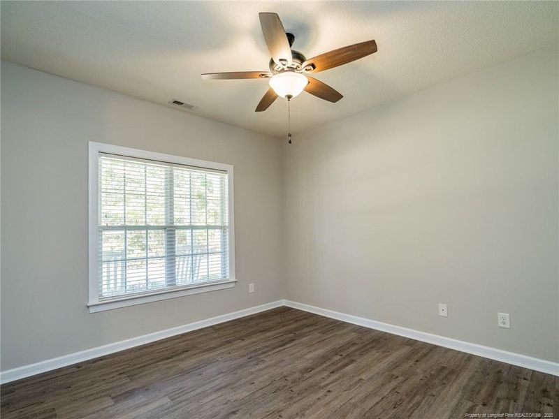 5401 Bridle Path Dr, Sanford, NC 27332