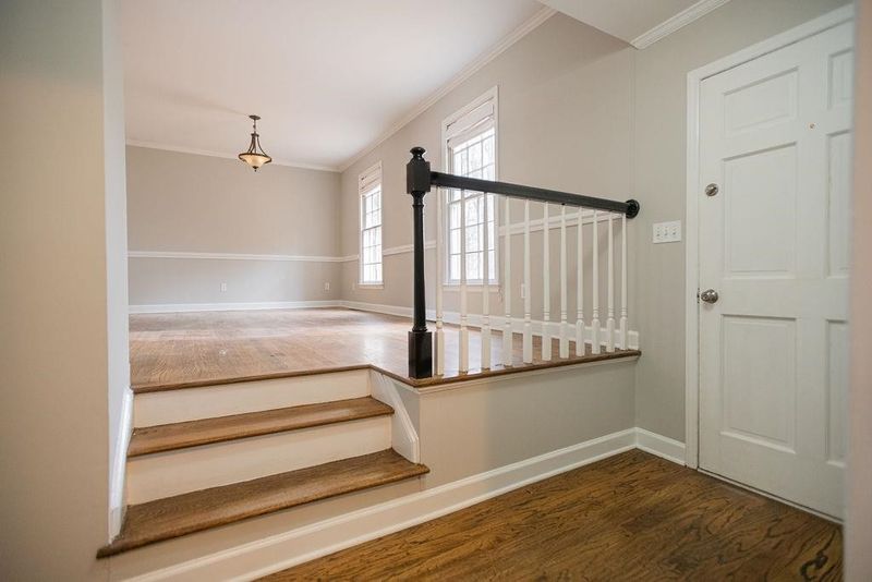 5401 Fieldstone Dr, Raleigh, NC 27609