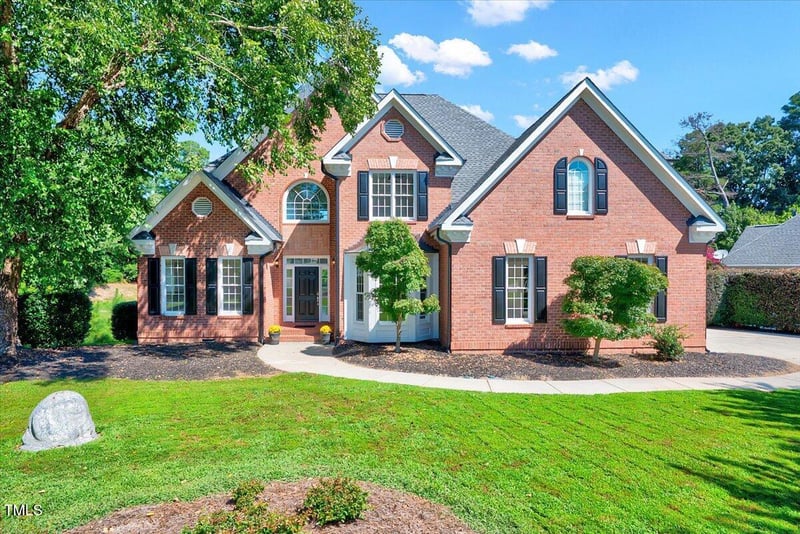5401 Greensflag Ln, Fuquay Varina, NC 27526