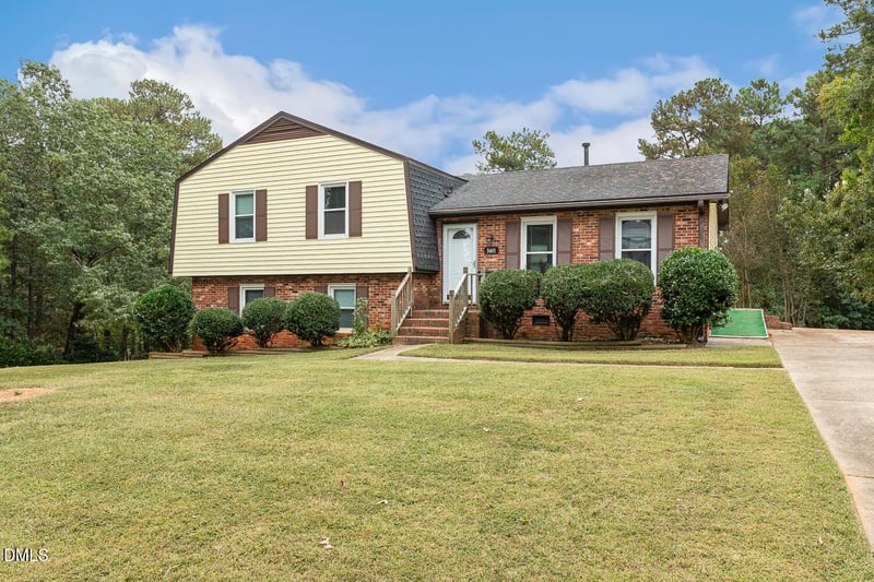 5401 Kaplan Dr, Raleigh, NC 27606