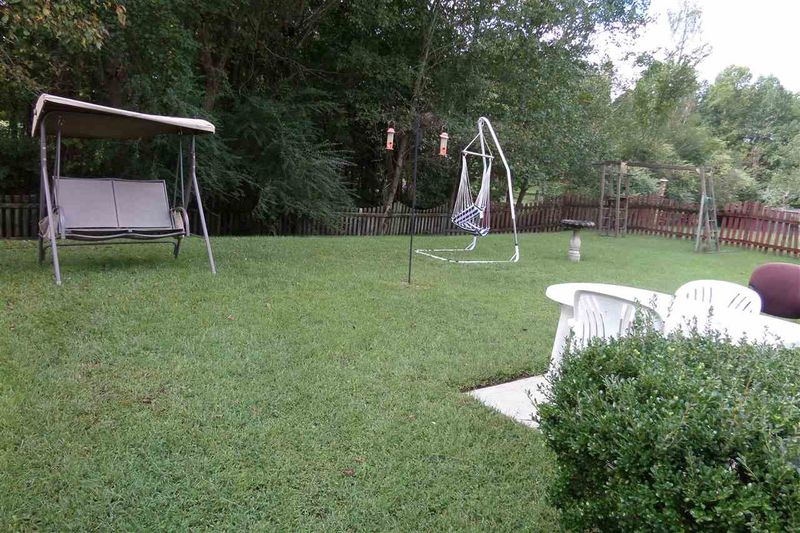 5401 Orchard Pond Dr, Raleigh, NC 27616