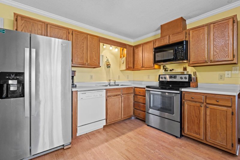 5401 Walton Hill Rd, Knightdale, NC 27545