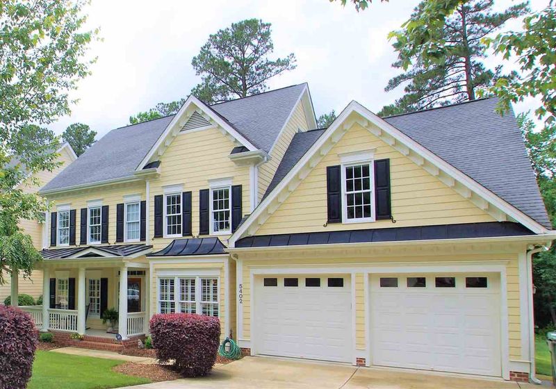 5402 Highcroft Dr, Cary, NC 27519