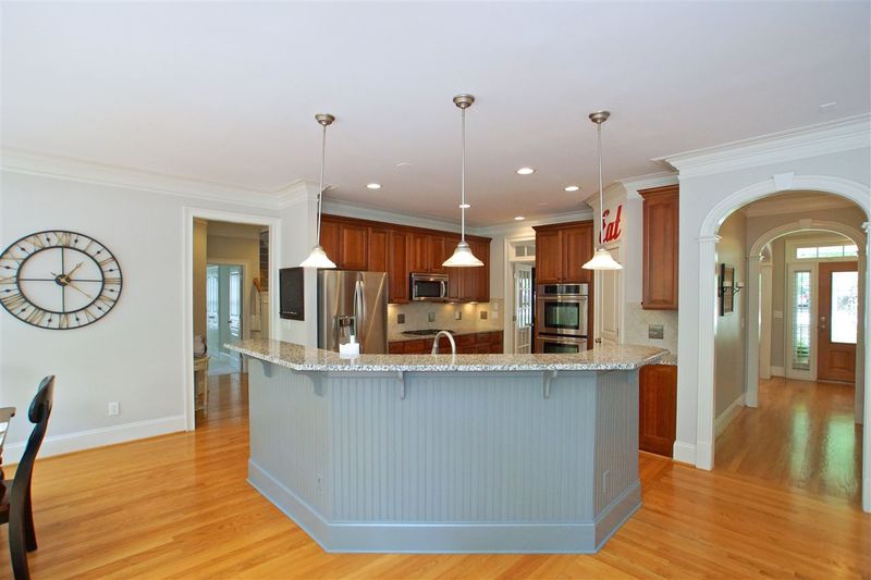 5402 Highcroft Dr, Cary, NC 27519