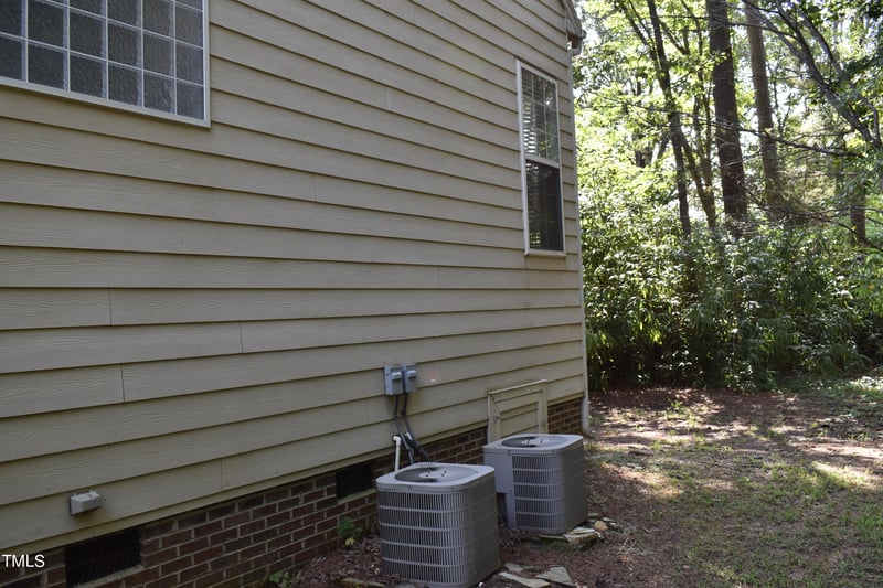 5402 Whisperwood Dr, Durham, NC 27713